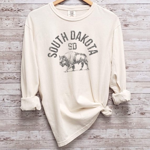 SOUTH DAKOTA Graphic Garment dyed T-Shirt