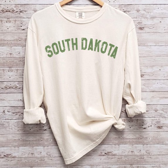 SOUTH DAKOTA Graphic Garment dyed T-Shirt