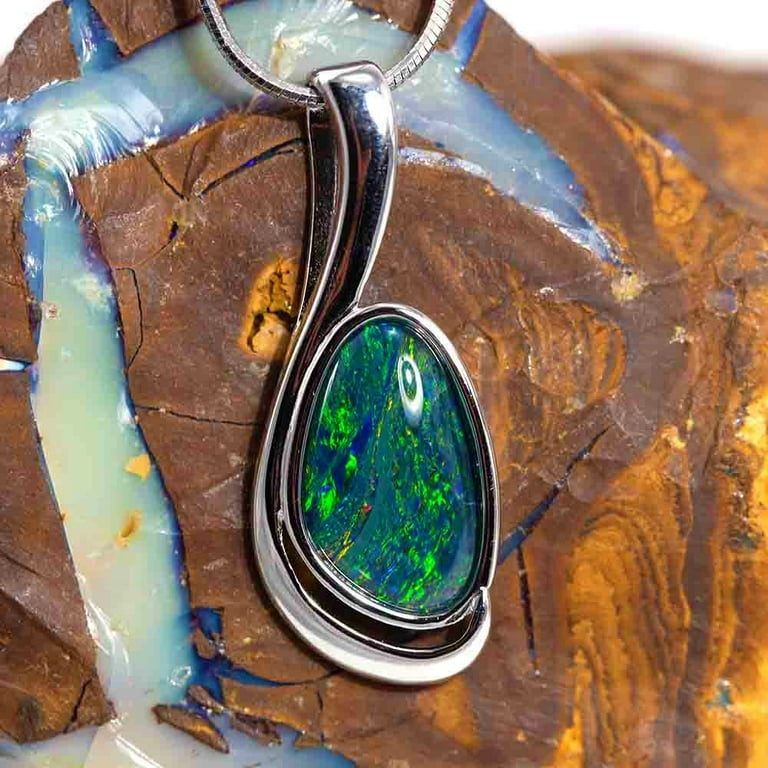SPACE MOUNTAIN STERLING SILVER AUSTRALIAN BLACK OPAL NECKLACE