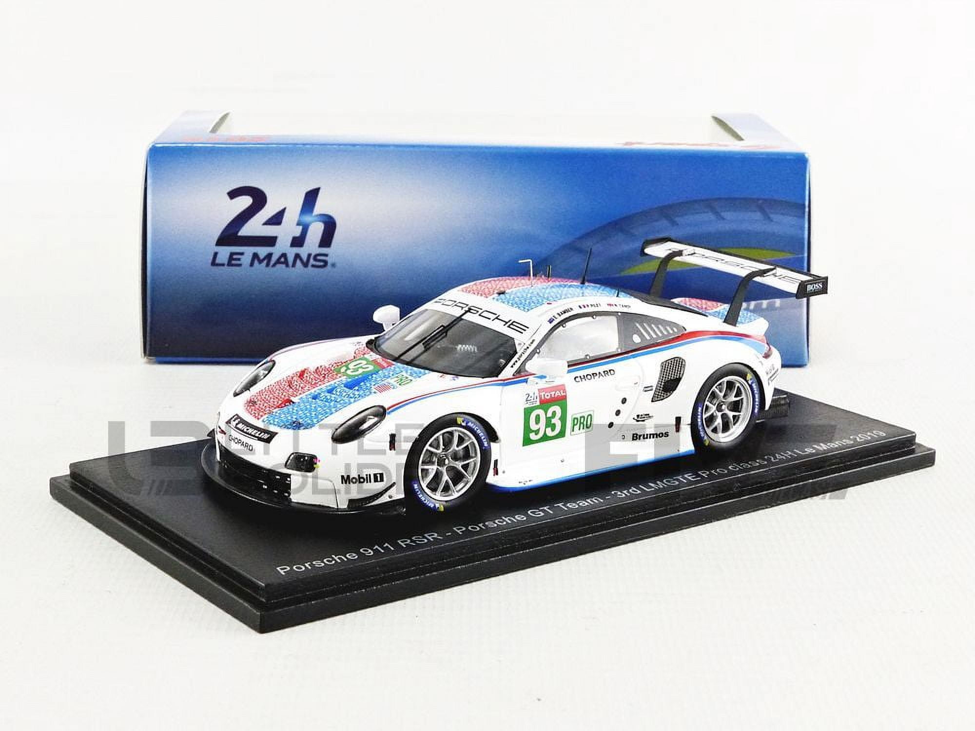 Porsche 911 RSR tackles the Le Mans 24 Hours from the second grid row