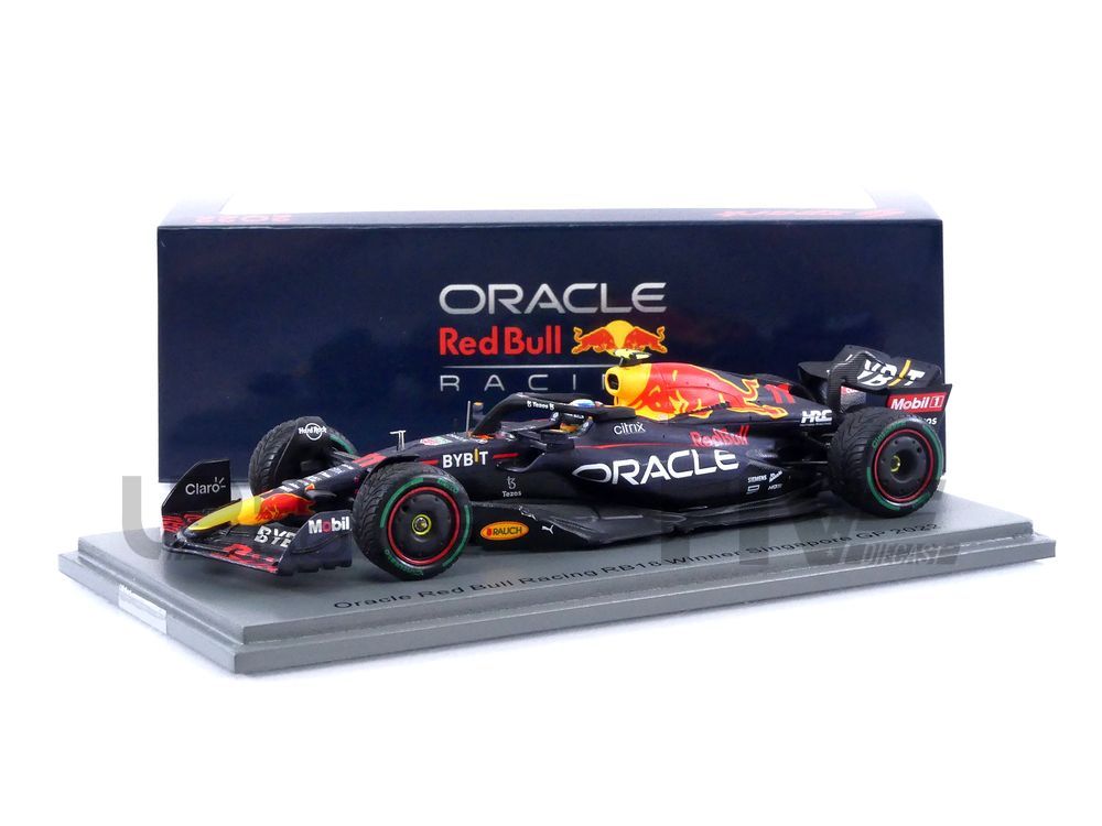 SPARK - RED BULL RB18 - Winner Japan GP World Champion 2022 - 1/43