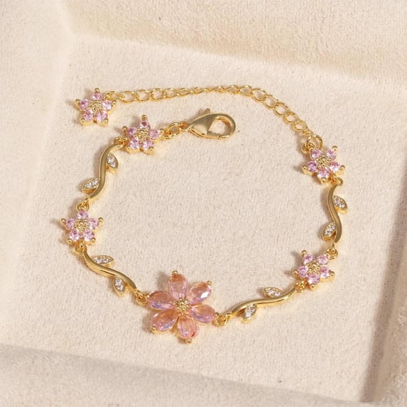 SPOORYYO Flower Exquisite Petal Bracelet Personalized Fashion Jewelry Elegant Floral Design Sparkling Accessory Lightweight Comfortable Gift