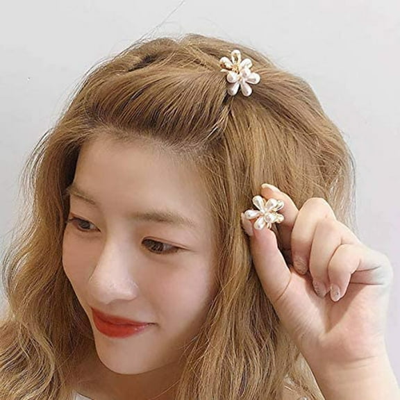 SPRING PARK Mini Pearl Claw Clip Retro Hair Clips with Daisy Flower Sweet Artificial Bangs Clips