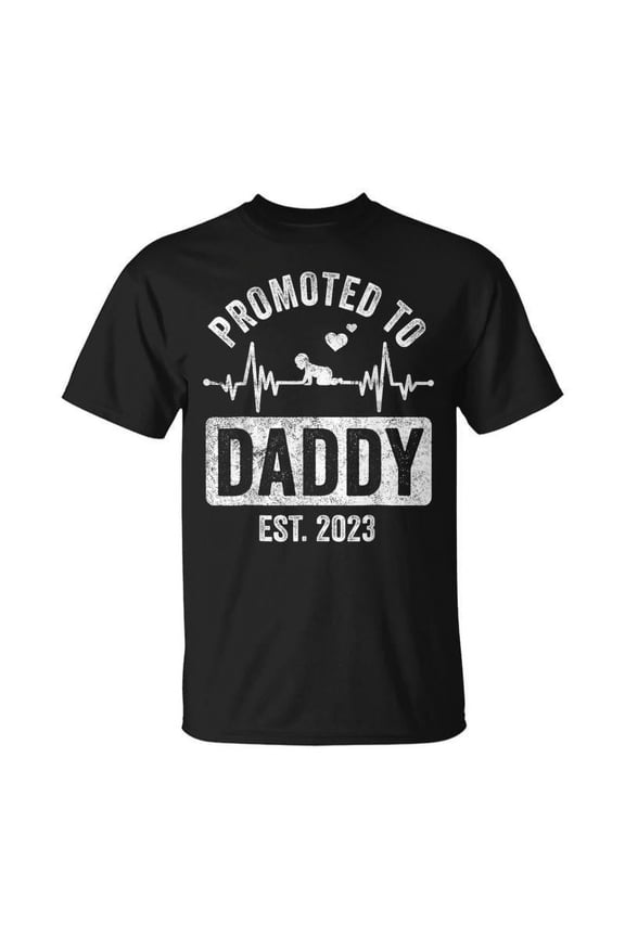 Promoted To Daddy Est 2023 First Time New Dad Fathers Day T-shirt