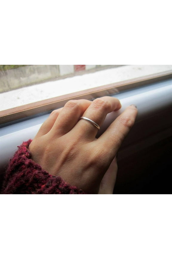 Adjustable Fine Minimalist Ring for Women in Sterling Silver – Dainty Open Band for Everyday Stackable Style