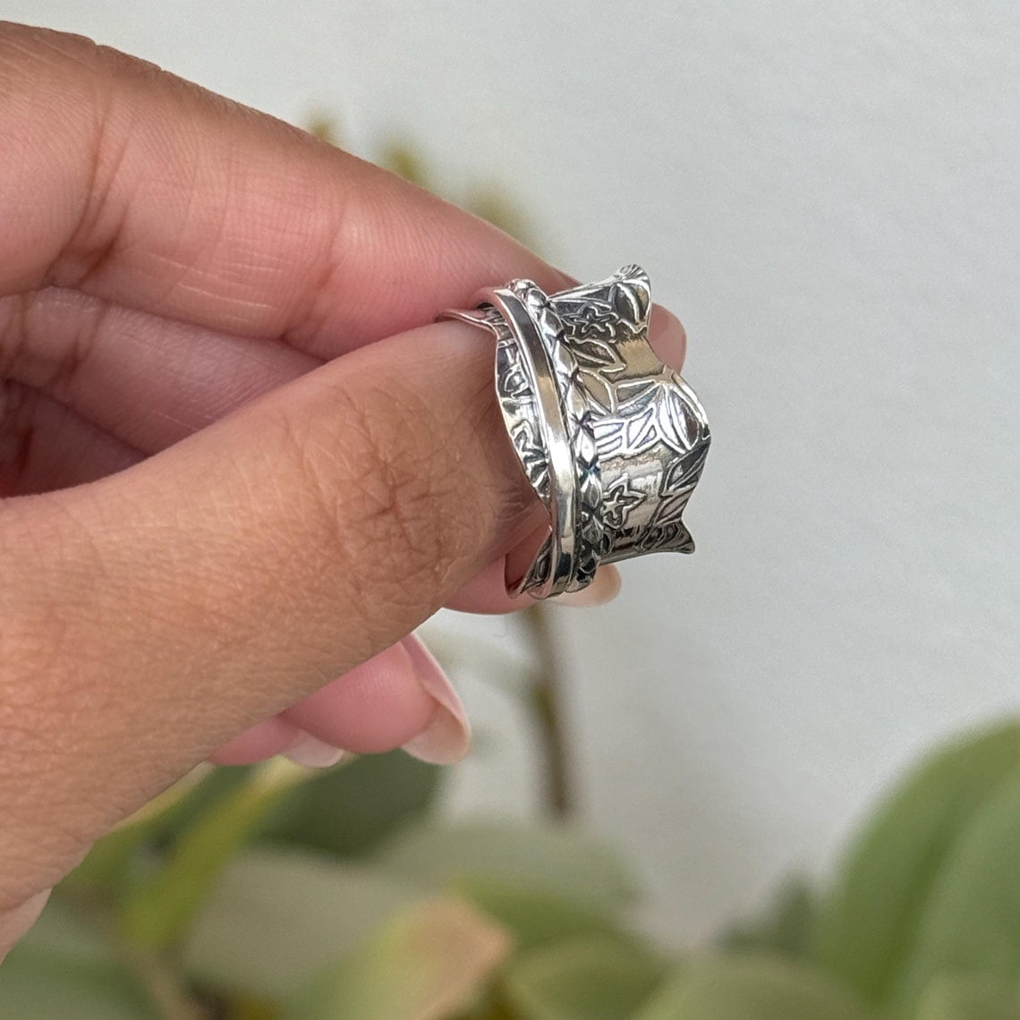 SS DESIGNS- Handmade Boho Fidget Spinner Ring for Women – 925 Anxiety Thumb Ring, Stress-Relief Meditation Spinner Band, Unique Birthday Gift