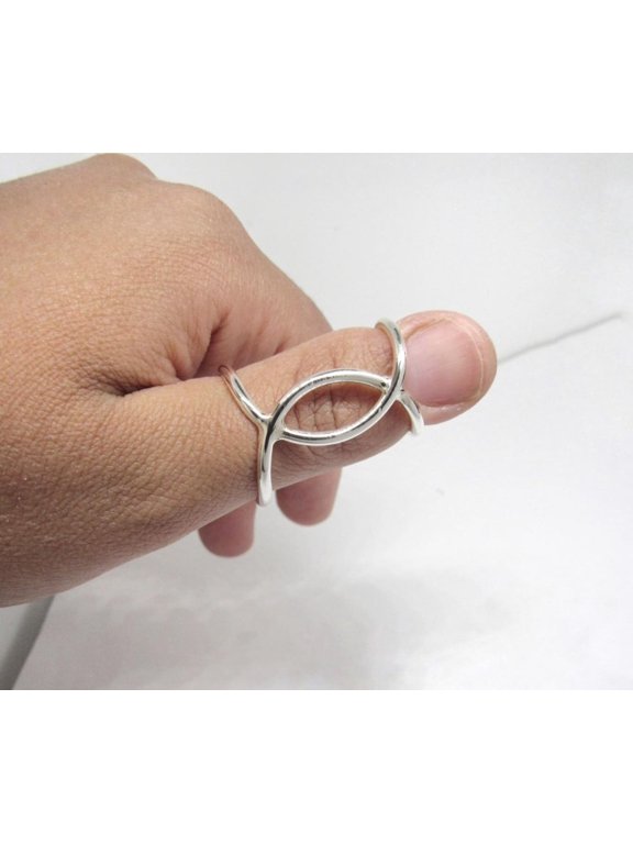 Handmade Open Fish Motif Fashion Ring With Hammered Finish Detail