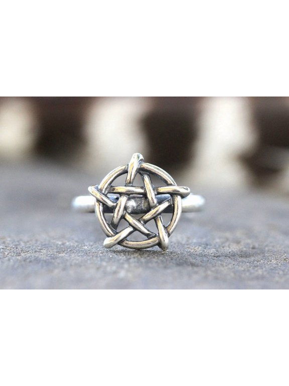 Silver Pentagram Ring Celtic Knot Band Bohemian Jewelry Accessory for Women
