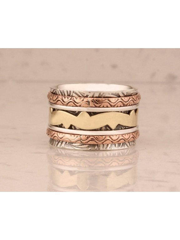 Spinner Ring with Hand Engraved Nature Motif, 8mm Wide Band