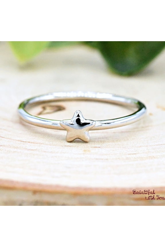 Sterling Silver Star Ring Dainty 925 Silver Solitaire, Petite Star Jewelry, Minimalist Solid Silver Jewelry for Women