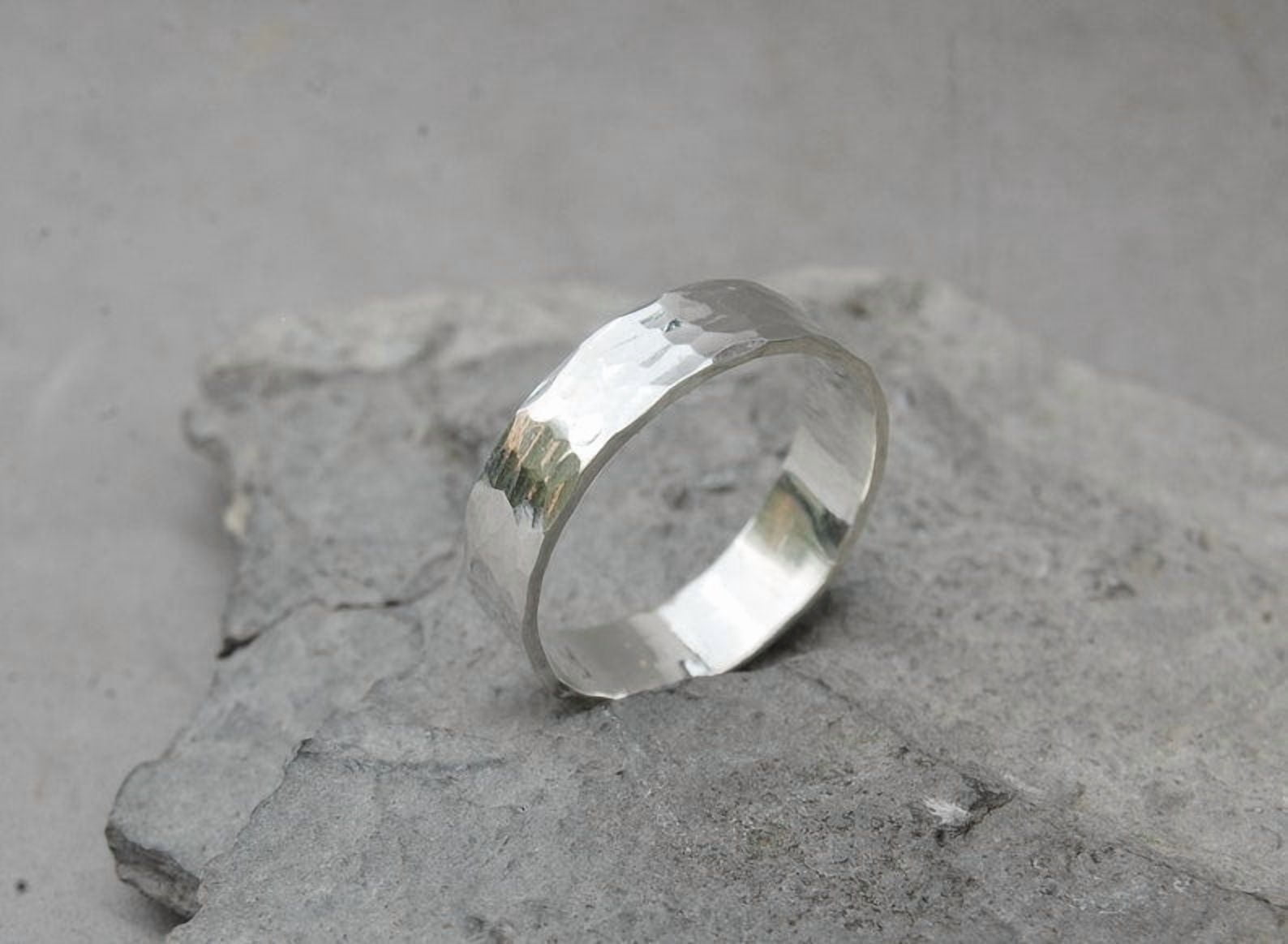Hand Babd Design SS DESIGNS hammered silver ring, 7mm Wide Hand-Forged Unisex Band with ...