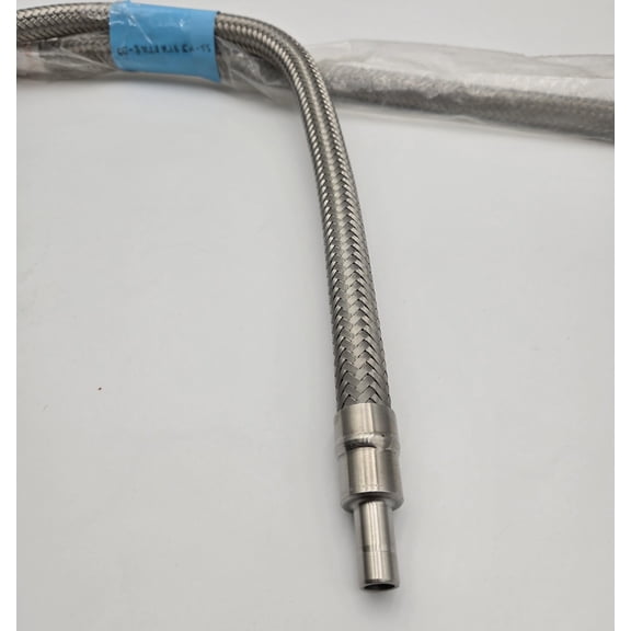 SS-FJ8TA8TA8-30 | Swagelok Convoluted (FM) Hose, 1/2 in., 316L SS Braid, 1/2" Tube Adapters, 30 in. (76.2 cm) Length, 316L Stainless