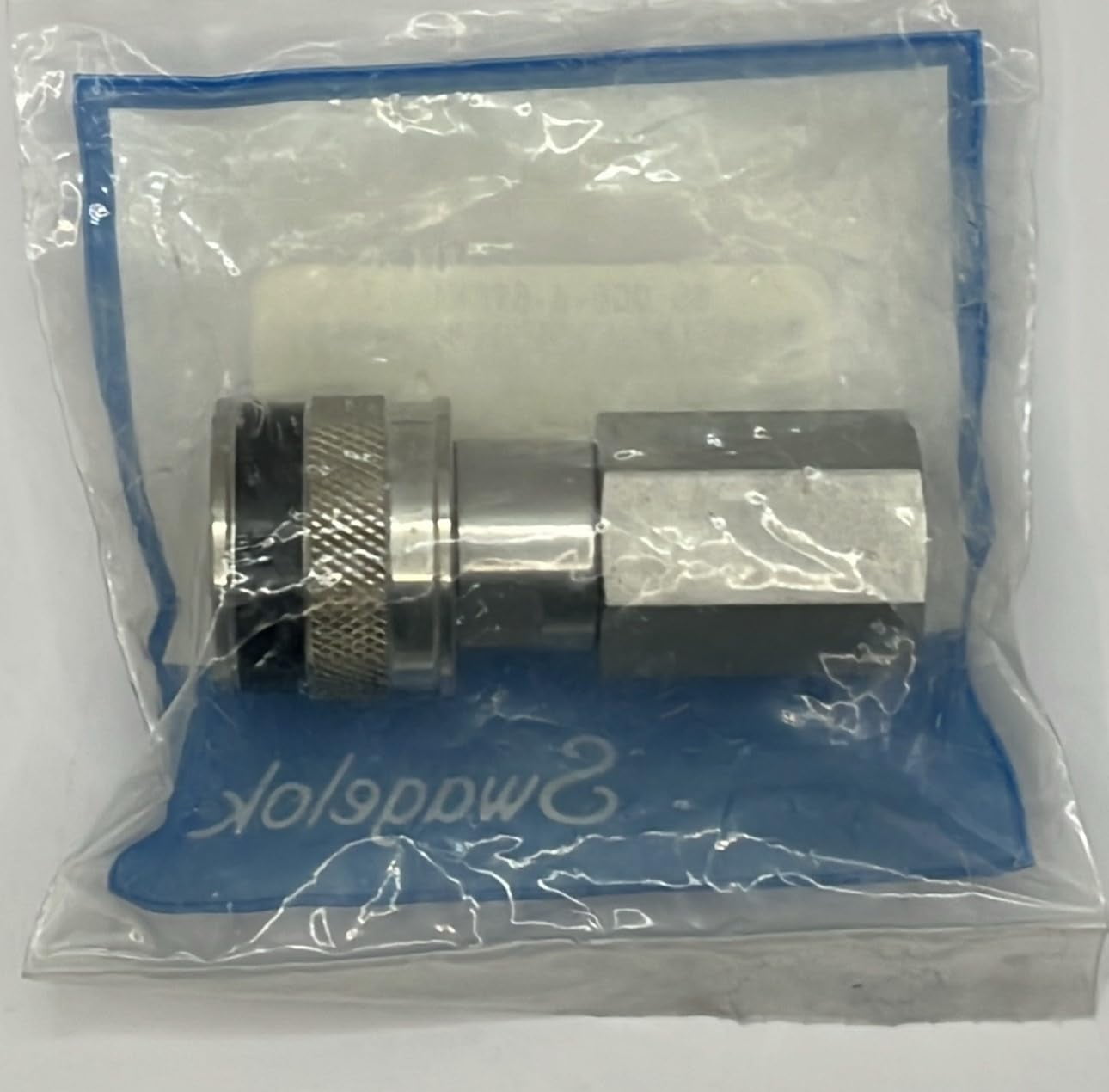 SSQC6B6PFK1 Swagelok QC Series Quick Connect, QC6 Body (Valved) x