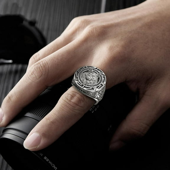 SSKFHGI Punk Silver Wolf Hand Pattern Mens Personality Rings Jewelry Fashion