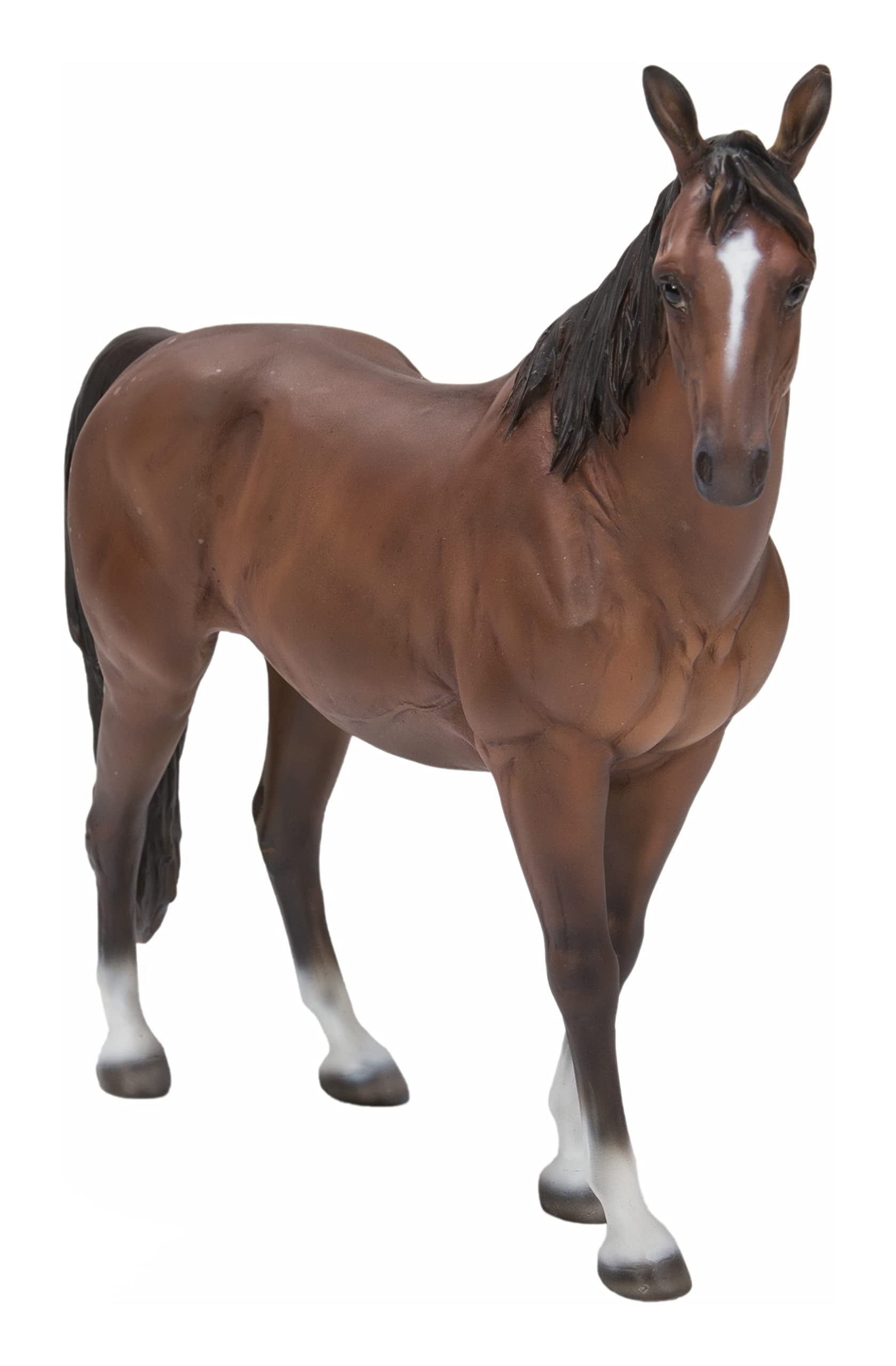 Brown Polyresin Standing Horse Statue for Indoor and Outdoor Decor