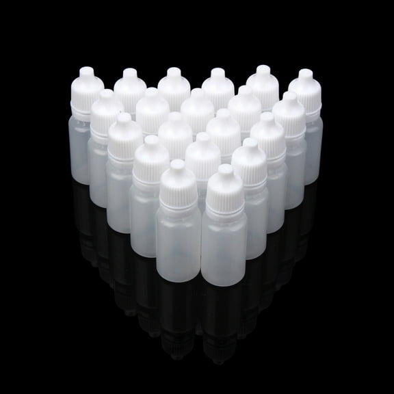 STAOEDU 100PC White Plastic Empty Squeezable Dropper Bottles Portable Eye Liquid Dropper Small Plastic Refillable Containers with Screw Cap and Plug (White, 10ML)
