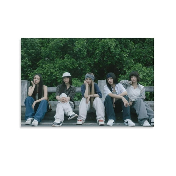 STAR NewJeans Is Everywhere Supernatural & Right Now KOREAN Singer Posters Aesthetics Home Office Wall Decor And Creative Painting Decoration