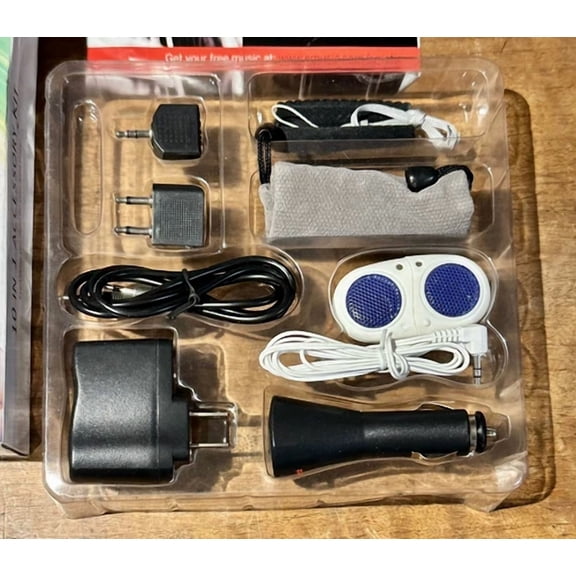 STARLIGHT- Ematic Universal Mp3 & Ipod Player Accessory Kit Ea302 10-In-1 Usb Car Charger