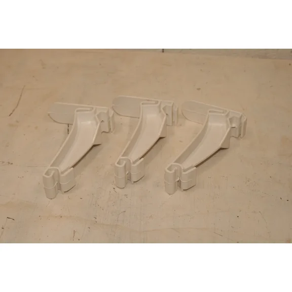 STARLIGHT- Qty (3) Amerimax M0622 Vinyl Hidden Hook, White, 4.5 In X 1 In X 5 In