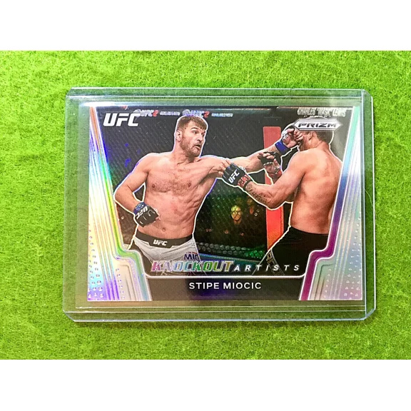 STIPE MIOCIC SILVER PRIZM CARD UFC 2021 Panini Prizm Stipe Miocic UFC KO ARTISTS