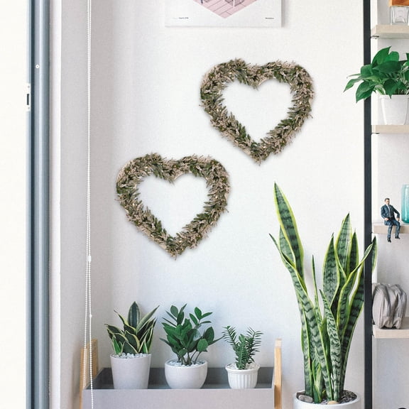 STOBOK 2Pcs Classic Festival Style Heart Decorations for Home with Wood