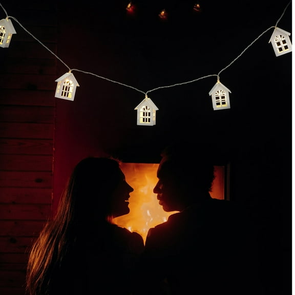 STRANDCHIC White LED Light String Wood House Lamp, Decorative Outdoor Lighting for Garden Porch Balcony, 1Pc