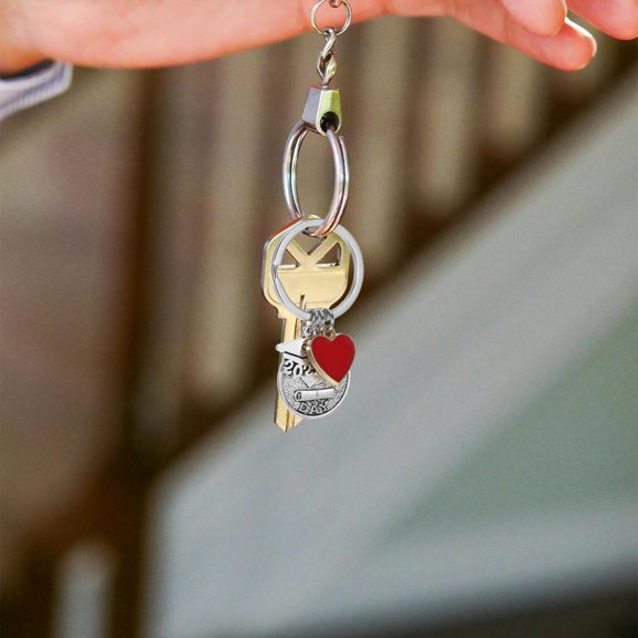 STRANDCHIC Graduation Keychain 1 Piece Zinc Alloy Keepsake Accessory for Graduation Season Parties and