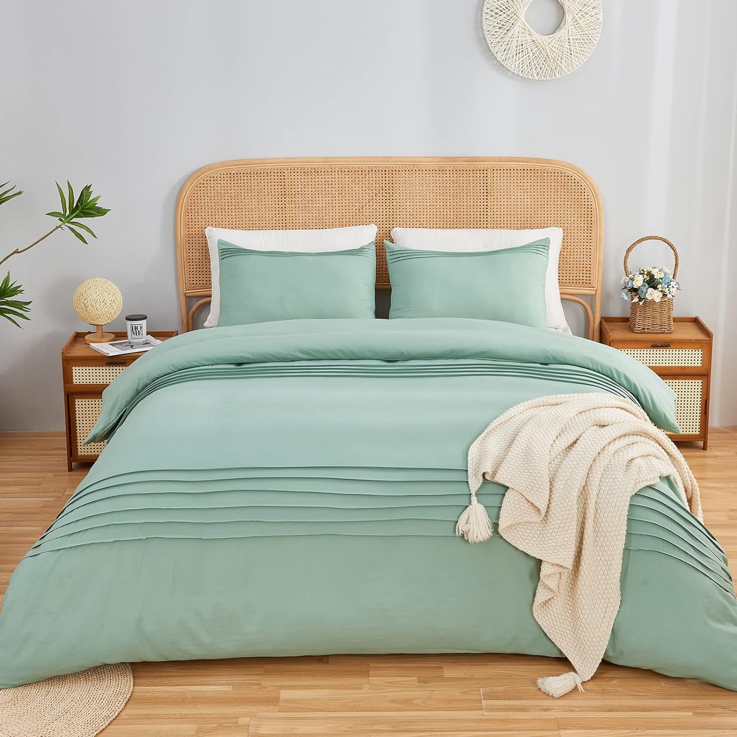 Single Bed Plain Sage Green Duvet Cover Set main image 0