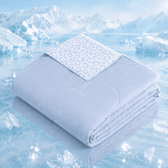 SUNNY HEAT Cooling Summer Comforter King Size 90"x108", Cooling Blanket for Hot Sleepers, Lightweight Breathable Double-Sided Quilt, Leopard Ice Blue