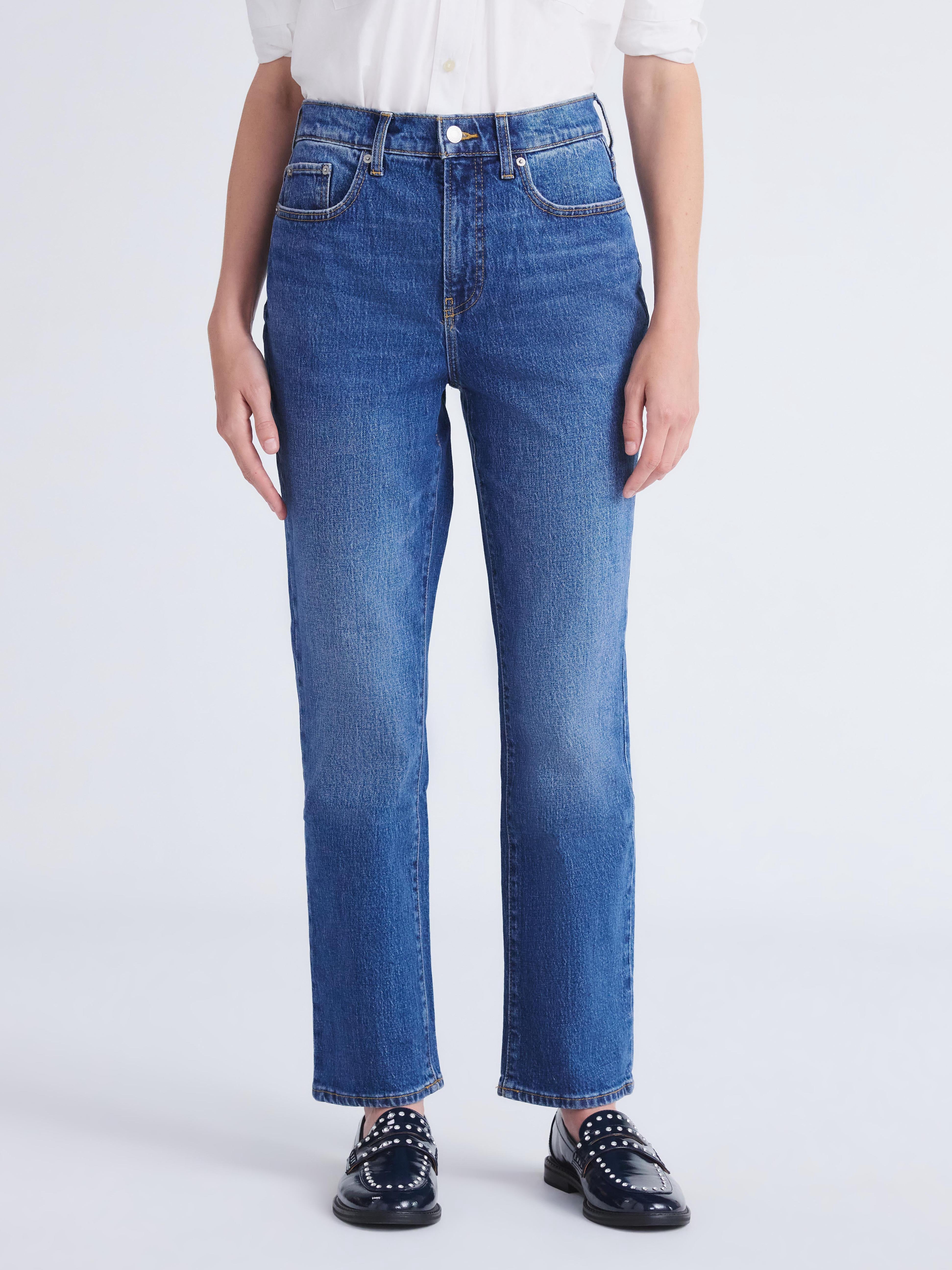Free Assembly Women's High Rise Straight Jeans, 30" Inseam, Sizes 0-26W