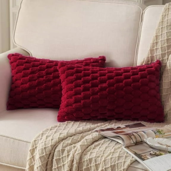SUSIELADY Pack of 2 Super Soft Plush Decorative Throw Pillow Covers, Faux Fur Cushion Covers for Couch Sofa Bed, 20"x12" Inch, Red