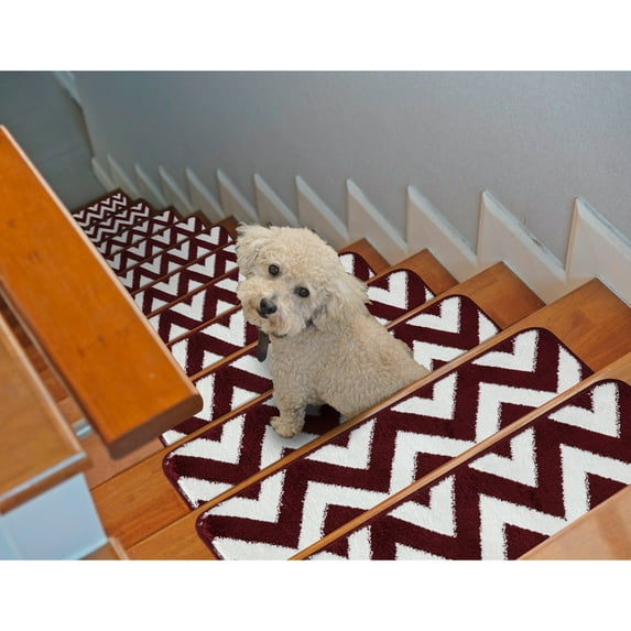SUSSEXHOME Modern Collection Stair Treads Red-White 13-PACK 9 inch x 29 inch