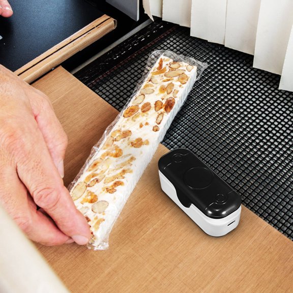SWETRACE Portable Bag Sealer Rechargeable USB Heat Sealing Machine for Snack Bags At Home
