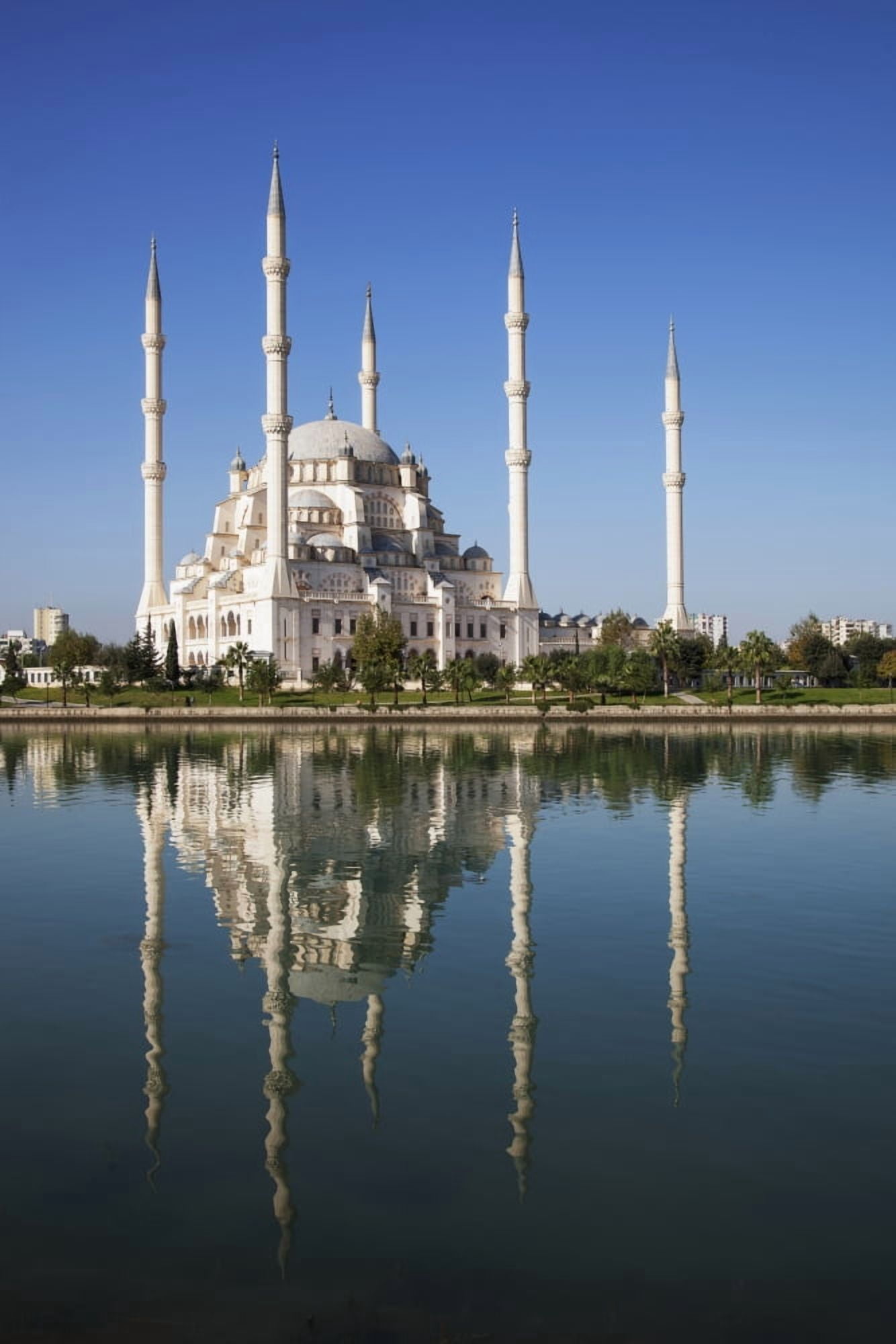 Sabanci Mosque Adana Turkey Canvas Art - Reynold Mainse Design Pics (12 x 19)