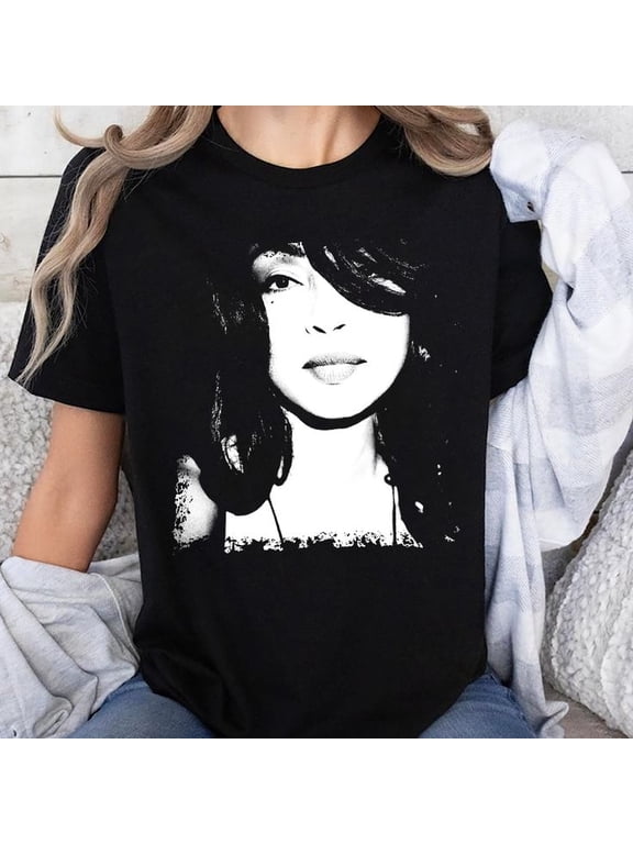 Sade Adu Graphic Unisex T-Shirt, Sizes S-5XL - Gategoo