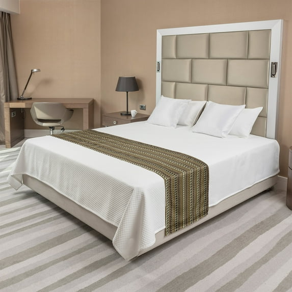 Safari Bed Runner, Style Geometrical Pattern with Wild Animals in Horizontal Line Art, Decorative Accent Bedding Scarf for Hotels Homes and Guestrooms, King, Black and Brown, by Ambesonne