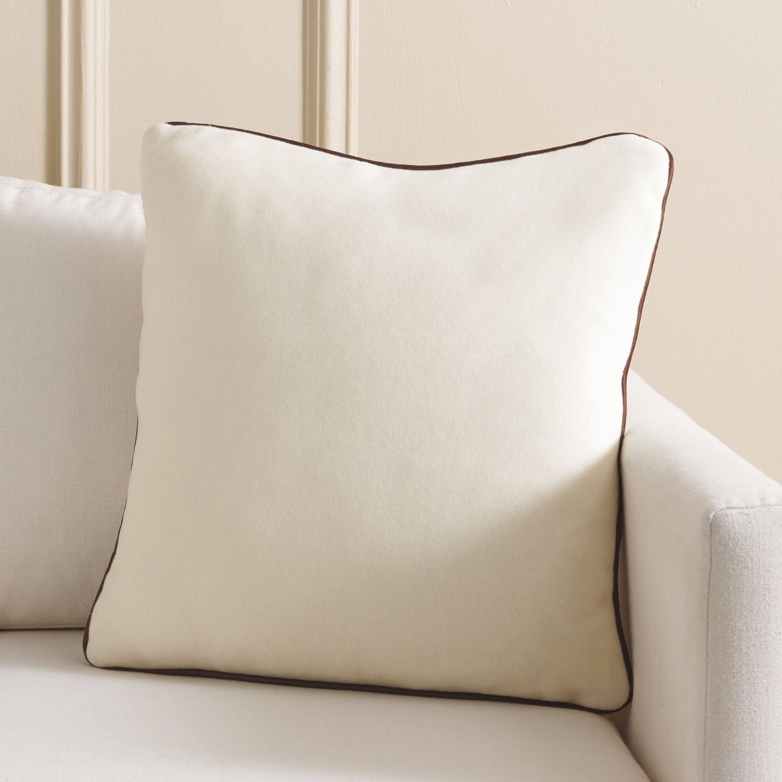 Safavieh Alaia Pillow - Thumbnail 5