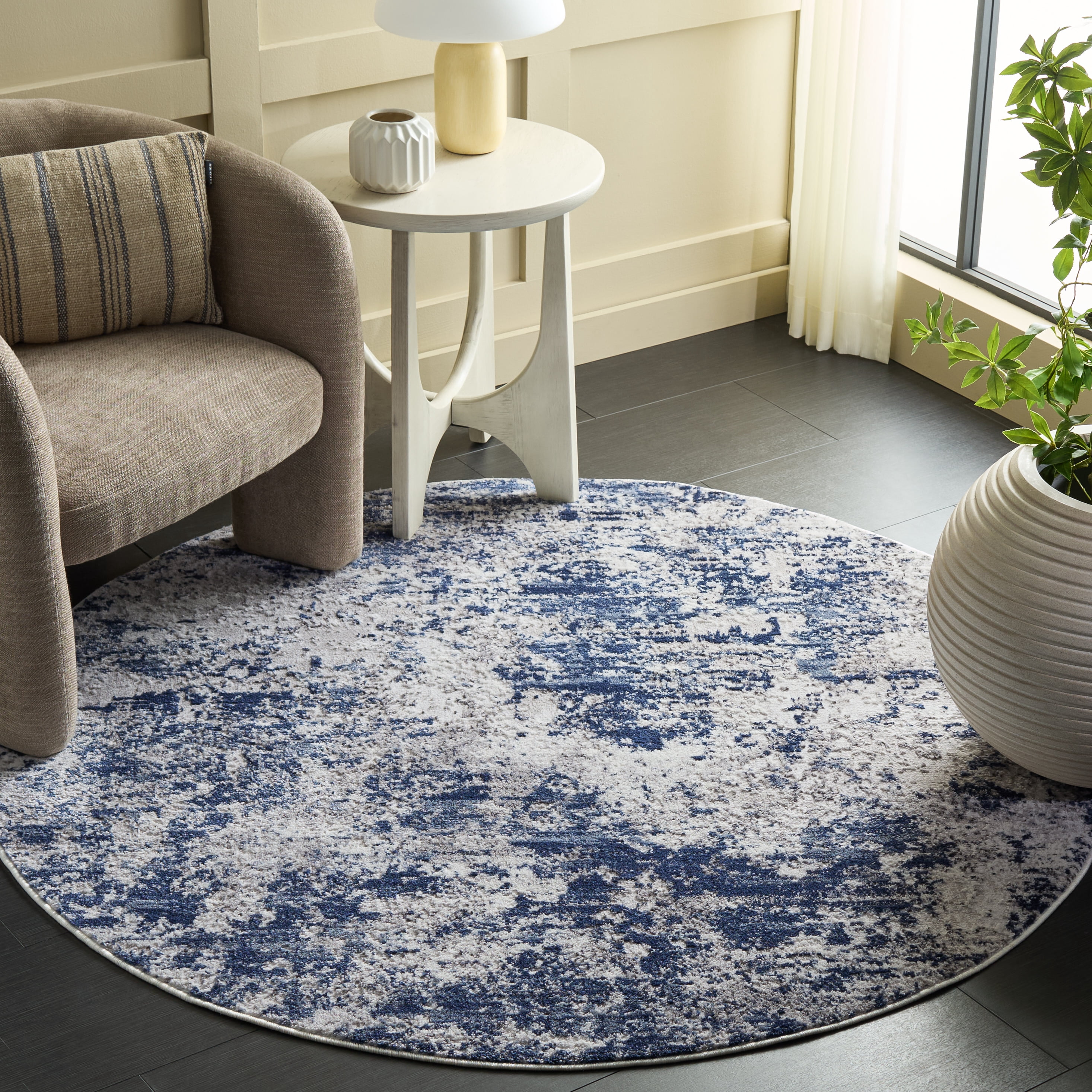 Safavieh Amelia Alastar Abstract Distressed Area Rug, Ivory/Navy, 5'3" x 5'3" Round