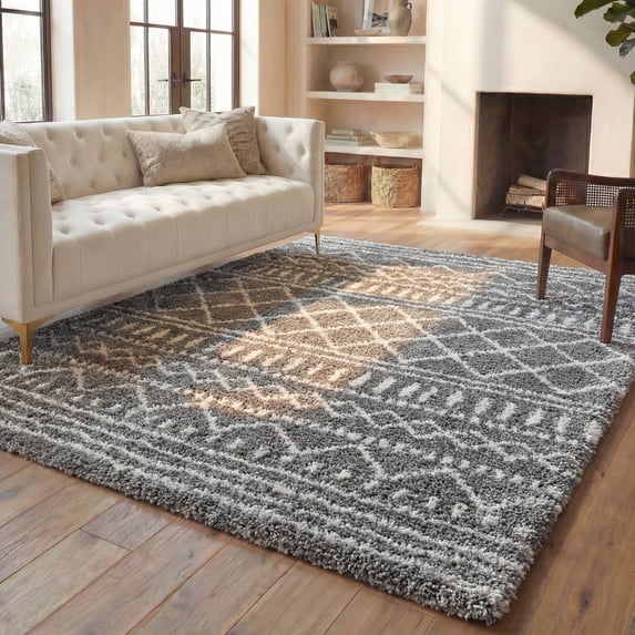 Safavieh Arizona Teagan Geometric Shag Area Rug, Brown/Ivory, 6' x 8'