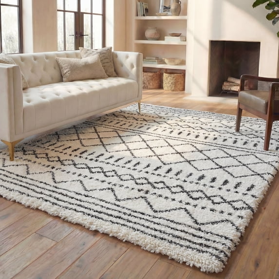 Safavieh Arizona Teagan Geometric Shag Area Rug, Ivory/Black, 6' x 8'