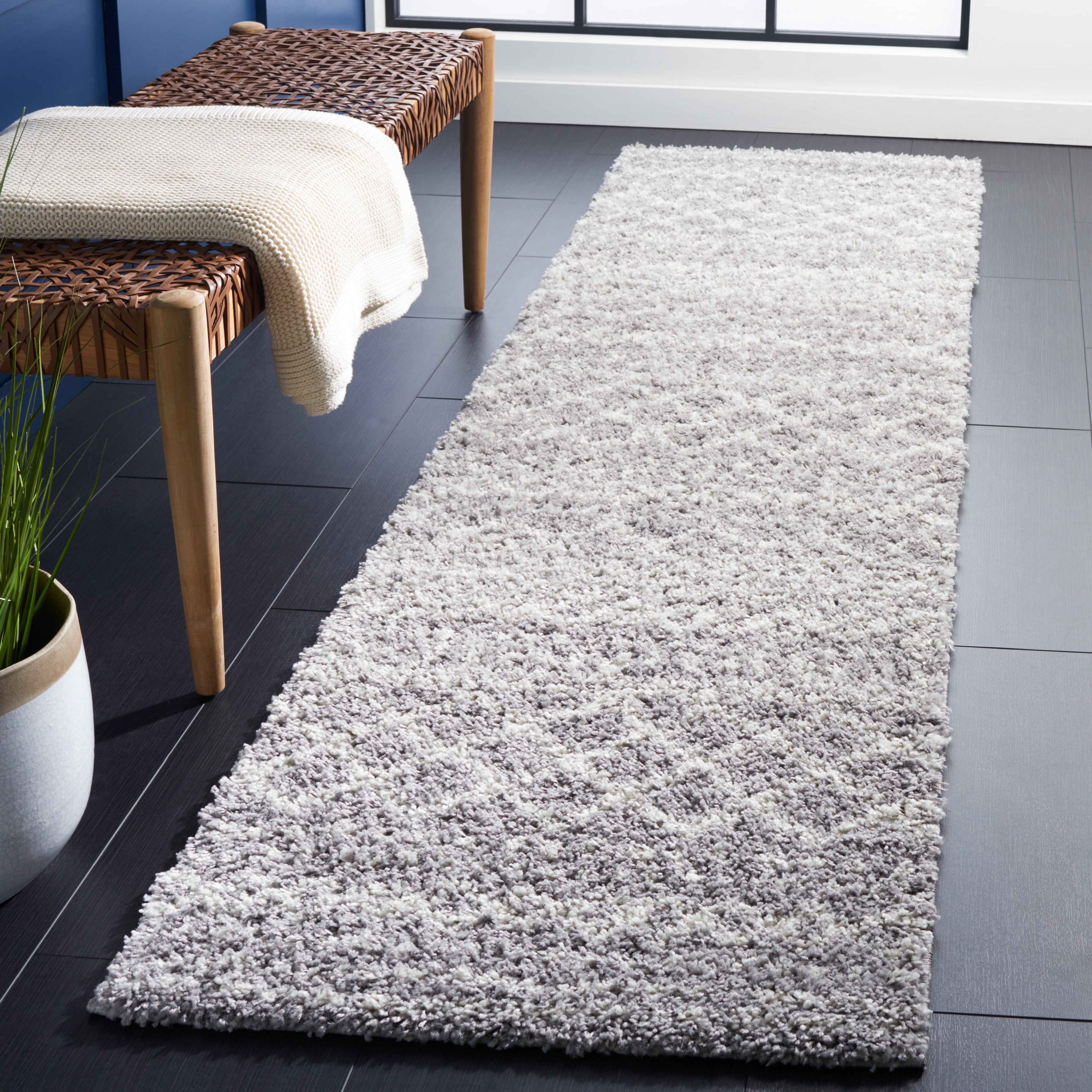Safavieh Arizona Teagan Geometric Shag Runner Rug, Gray/Ivory, 2'6" x 14'