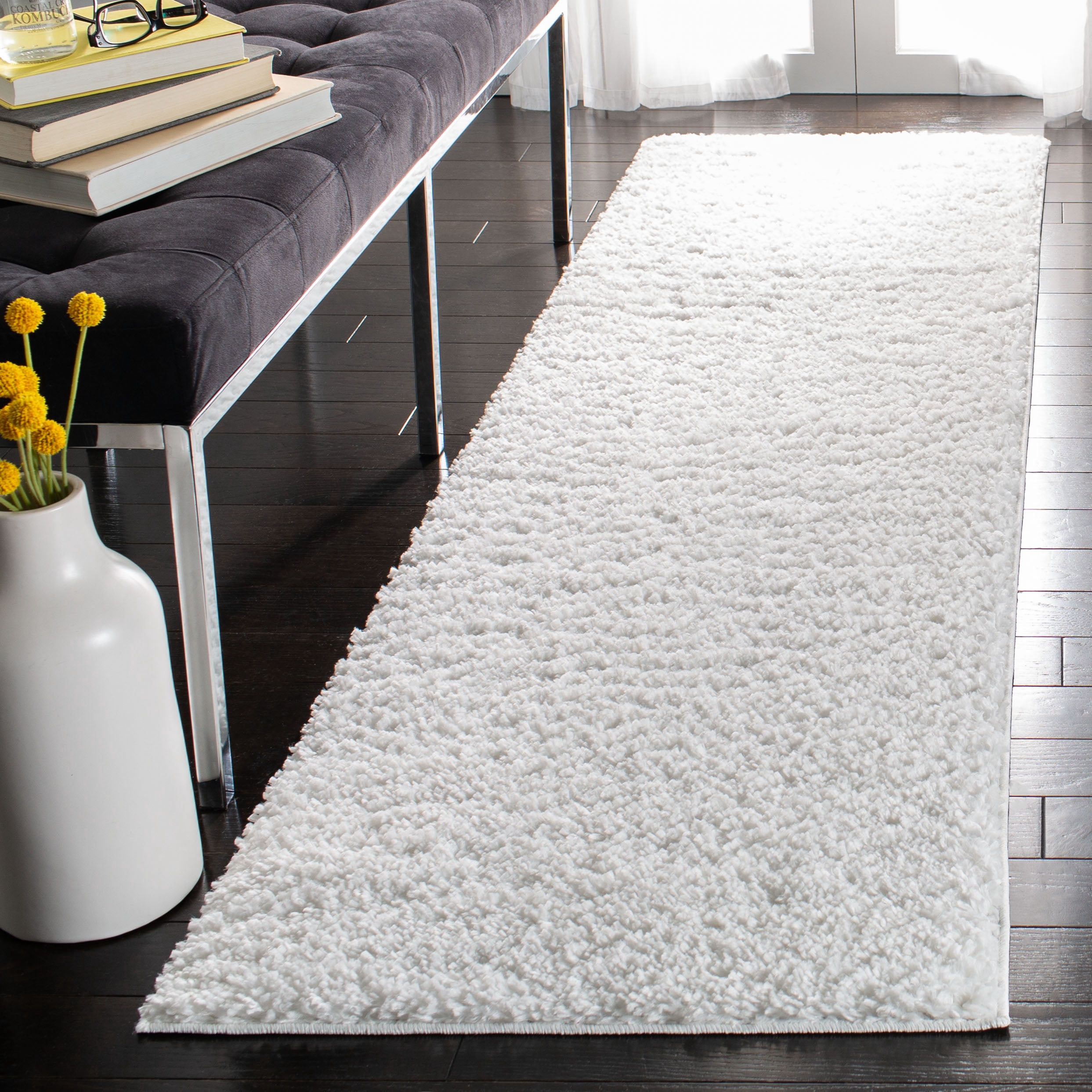 Safavieh August Carlene Solid Plush Shag Runner Rug, White, 2'3" x 18'