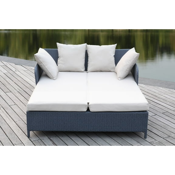 Safavieh August Outdoor Contemporary Daybed with Cushion