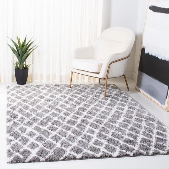 SAFAVIEH Berber Andrina Geometric Shag Area Rug, Light Gray/Cream, 3' x 5'