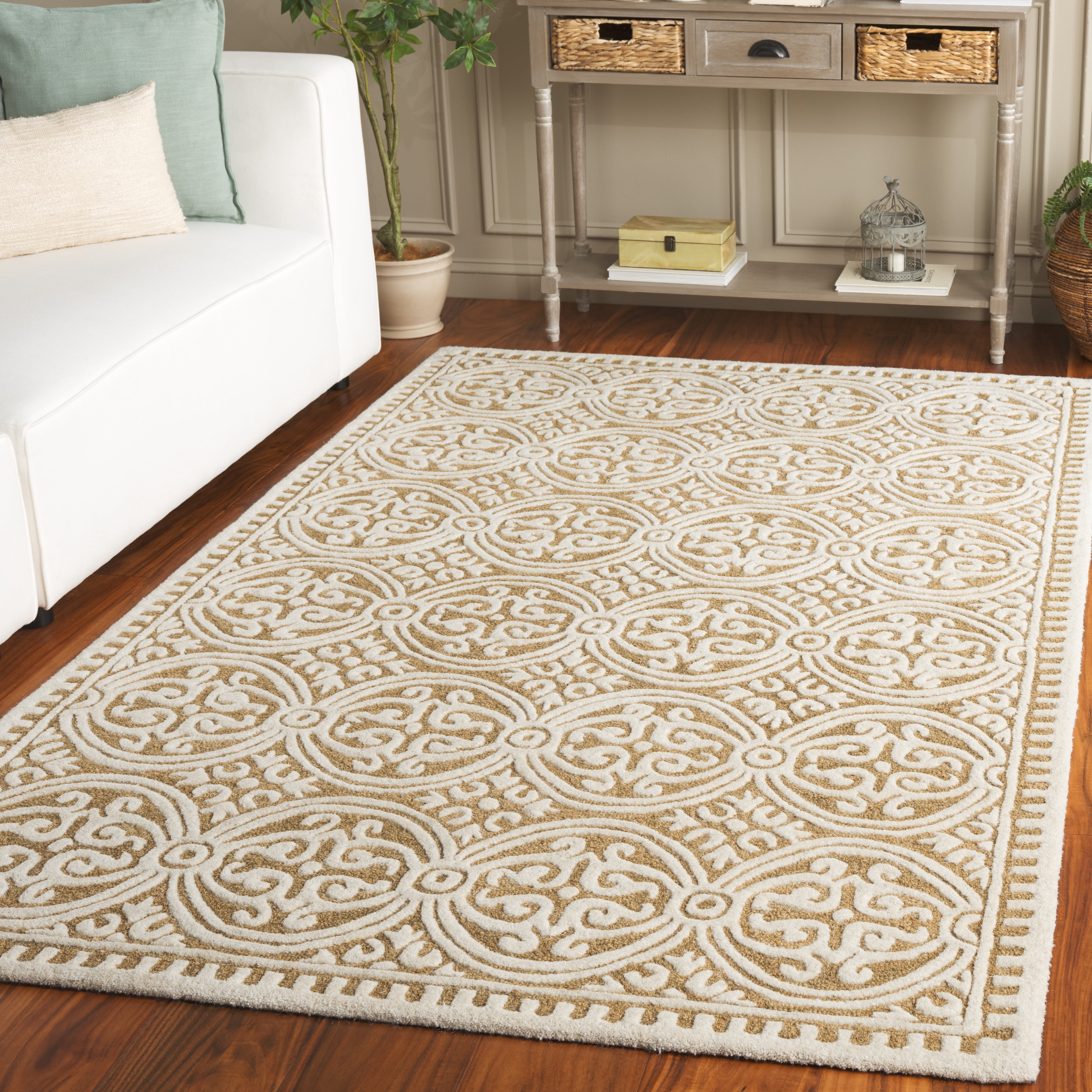 Safavieh Cambridge Leslie Geometric Wool Area Rug, Ivory/Gold, 6' x 6' Square
