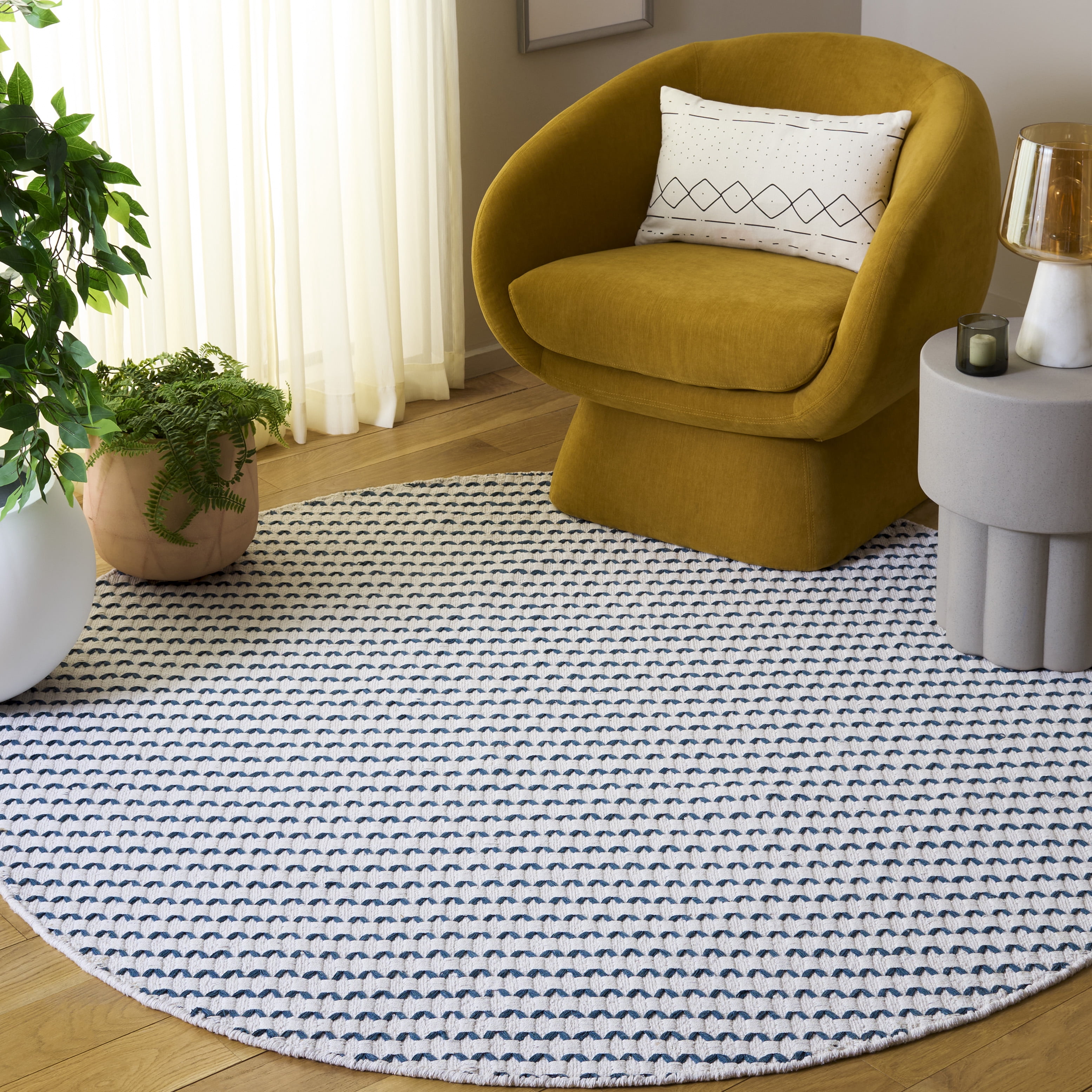 Safavieh Cape Cod Rowina Wavy Striped Area Rug, Ivory/Teal, 6' x 6' Round