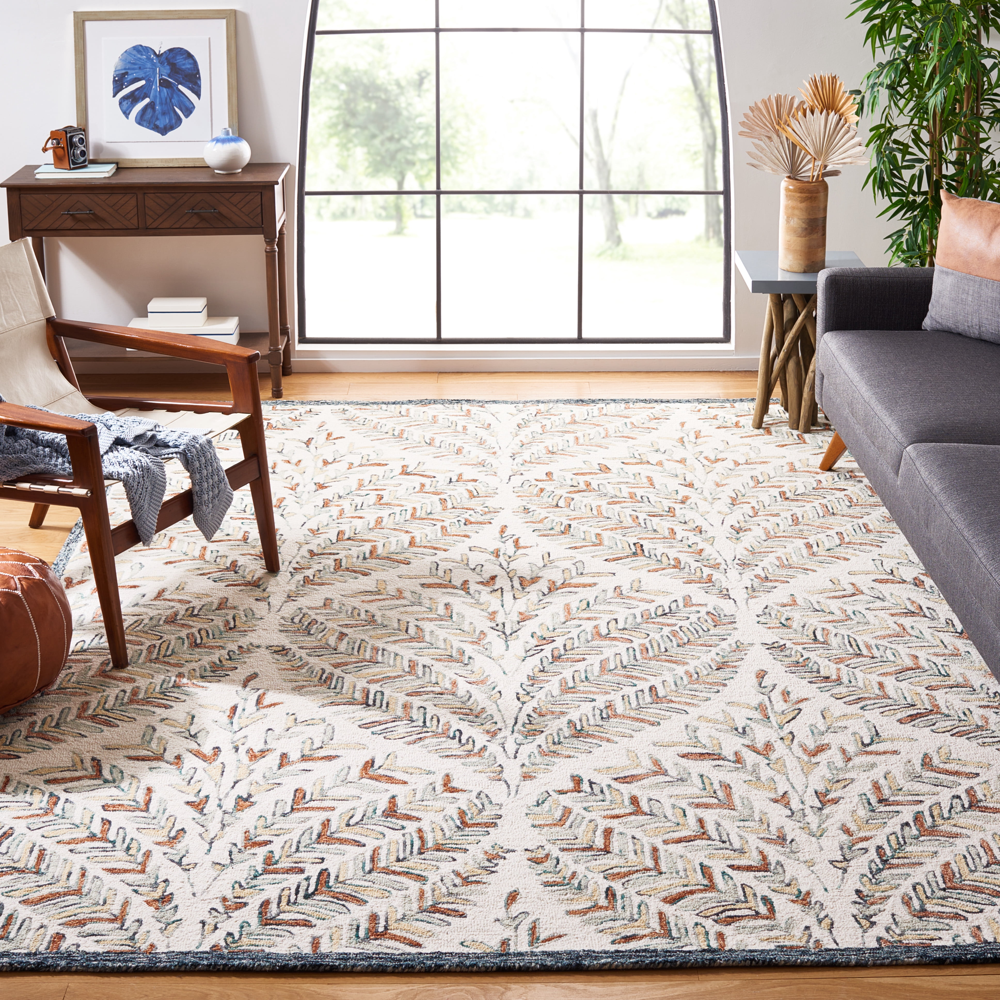 Safavieh Capri Proinsias Leaves Wool Area Rug, Ivory/Green, 7' x 7' Square
