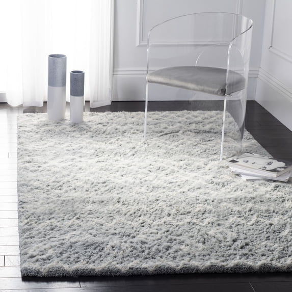 Safavieh Casablanca 2'-3" X 8' Wool Hand Tufted Rug in Blue / Ivory