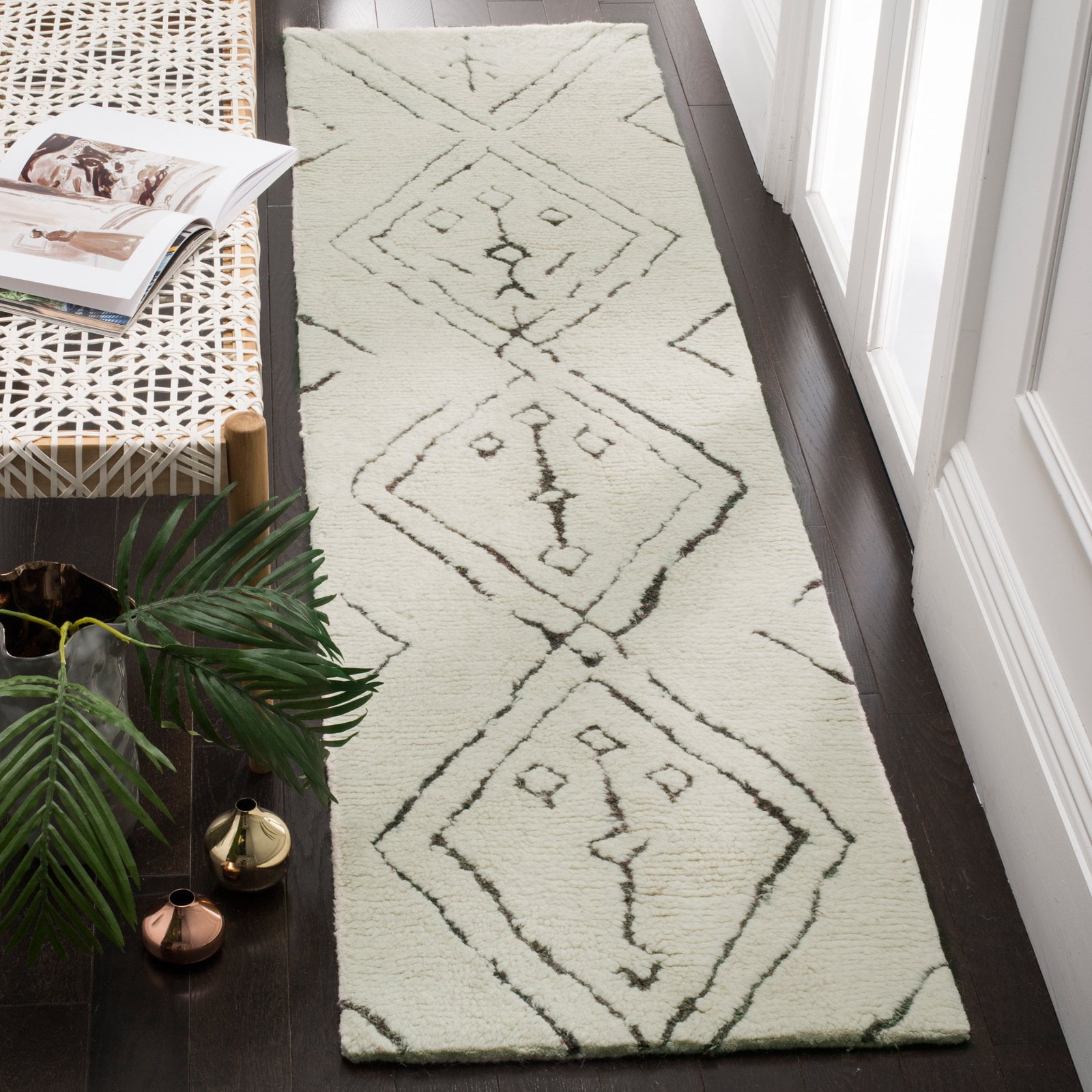 Ivory Geometric Hand-Tufted Wool Shag Rug, 3' x 5'