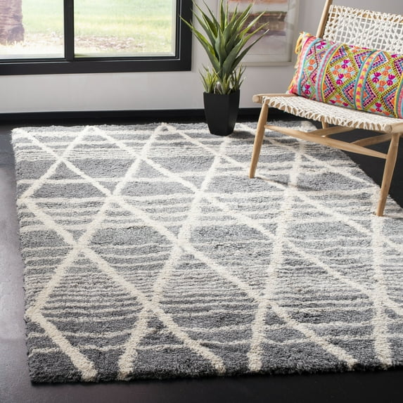 Safavieh Casablanca Kapoor Geometric Diamonds Area Rug or Runner